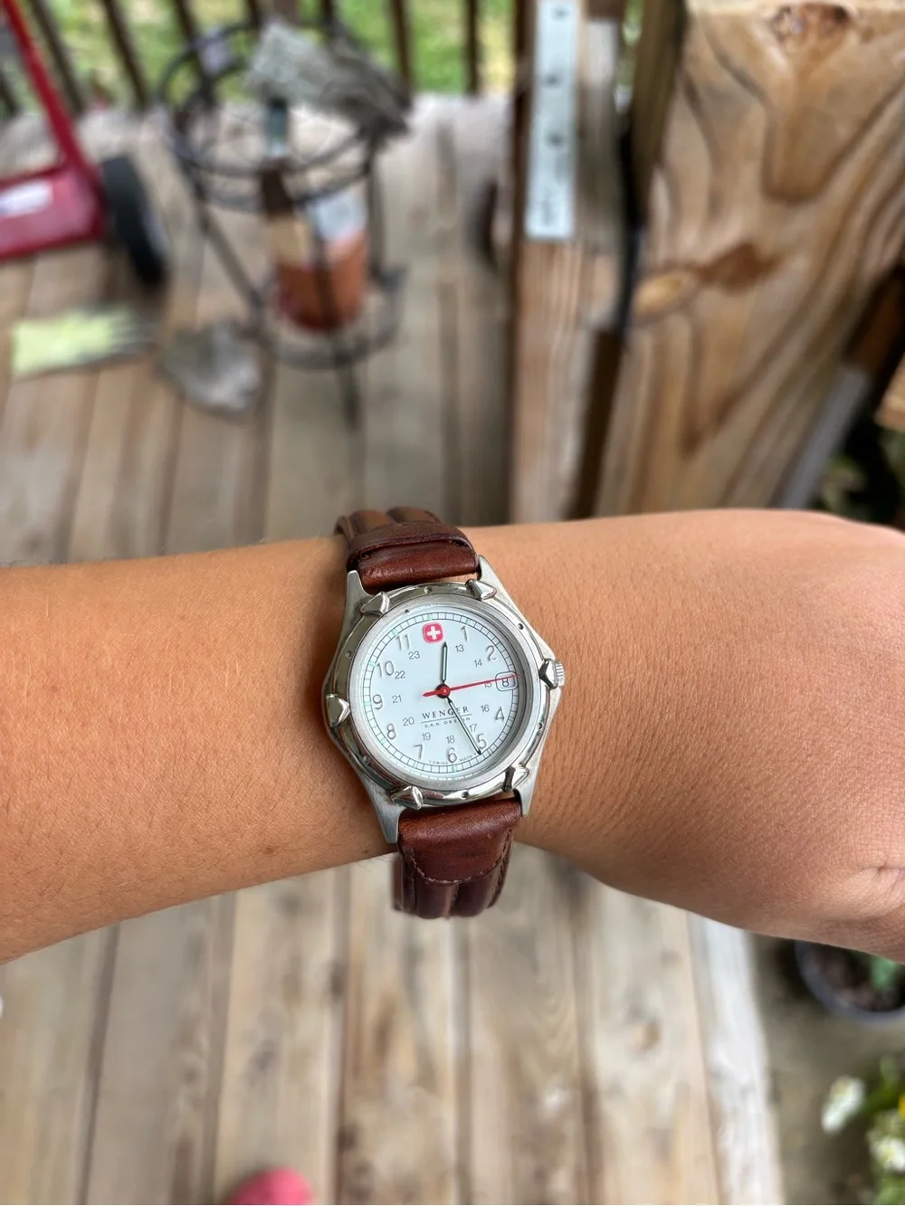 Men’s Swiss army Wenger field watch leather band
